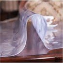 Nappe transparente fleurie