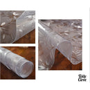 Nappe transparente fleurie