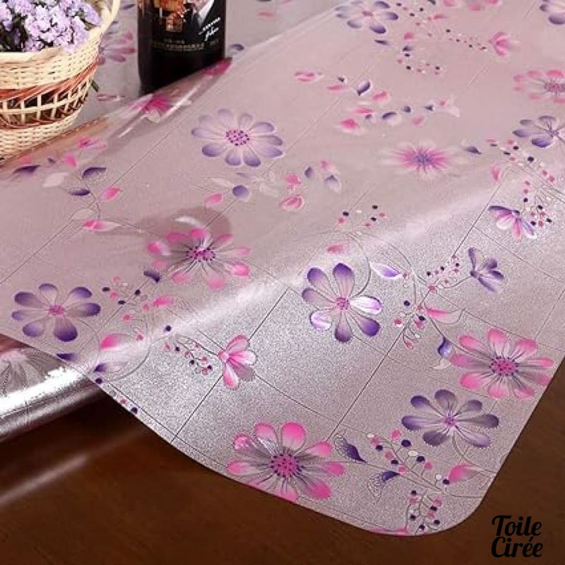 Nappe transparente fleurie