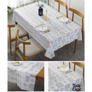 Toile cirée effet dentelle