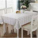 Toile cirée imitation dentelle