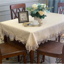 Toile cirée motif dentelle